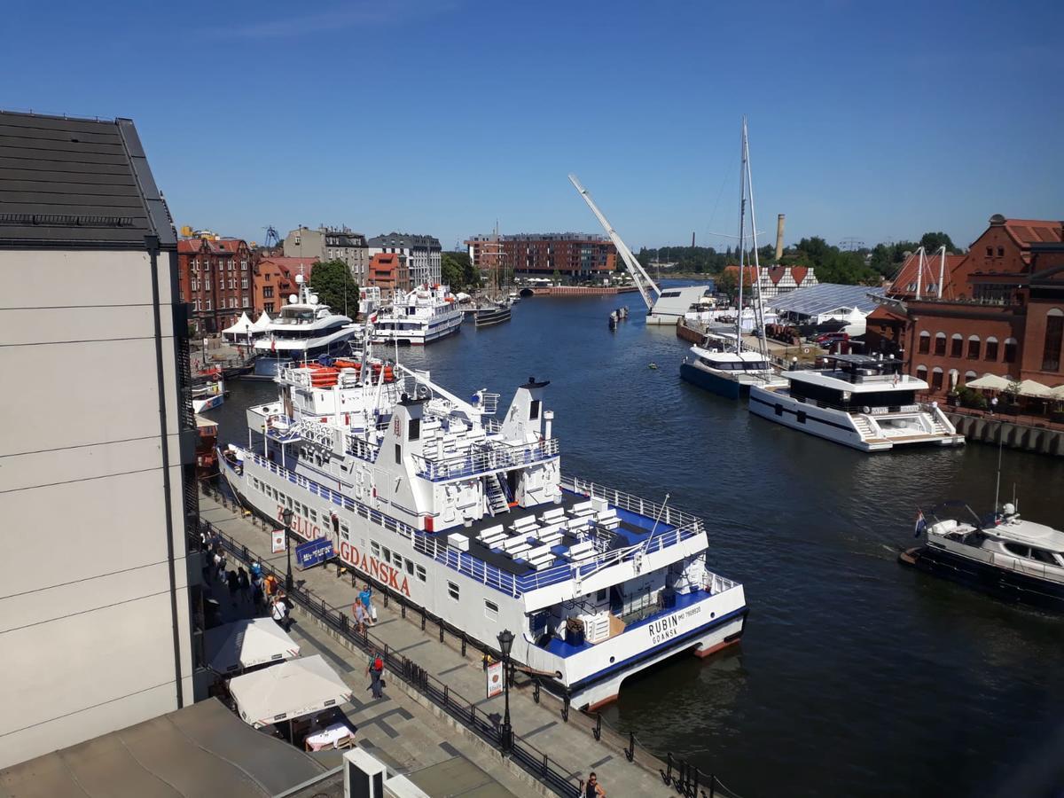 Euro Apartments Motlava Gdańsk Exteriör bild